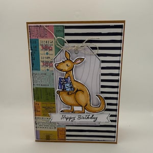 Carte d'anniversaire - Joyeux anniversaire - Kangourou - Animaux d'Australie - Australiana - Anniversaire - Tickets et étiquettes, Tableau noir, Médaille - Rayures - Oz
