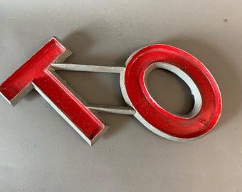 Vintage Industrial Salvage Letter TO Sign - Mid Century Wall Decor - Movie Theater Signage
