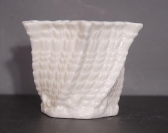 Vintage Belleek Hexagonal Limpet Vase Planter (1965-1980)