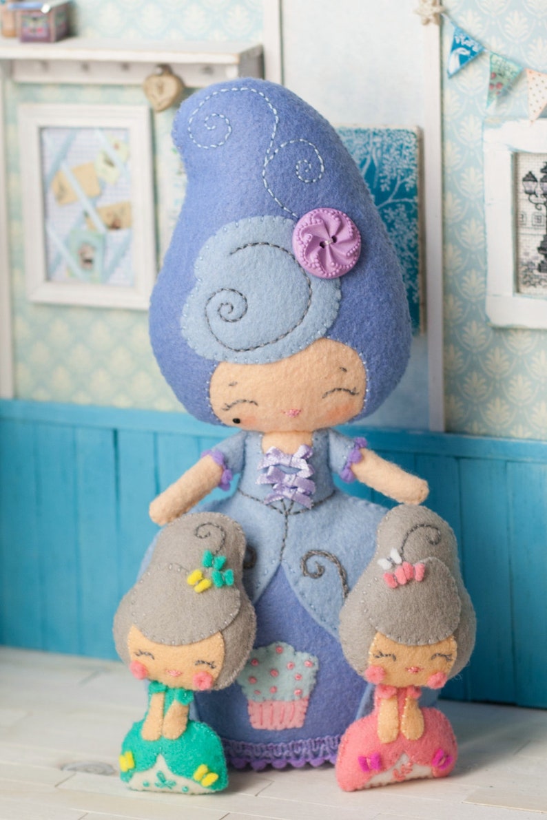 PDF.Marie Antoinette doll with baby Antoinette .Plush Doll Pattern, Softie Pattern, Soft felt Toy Pattern. image 4