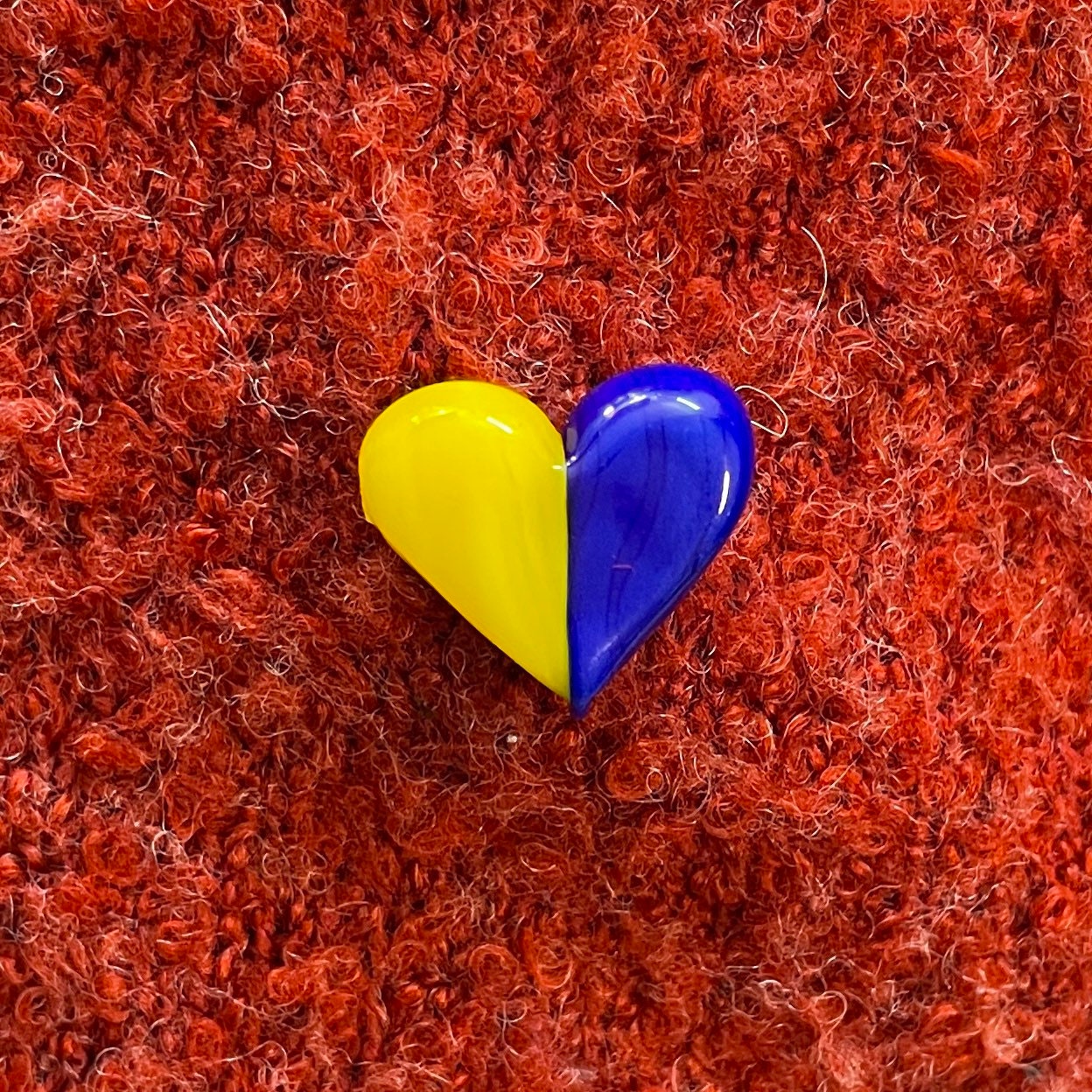 heart to heart fundraiser - Ukrainian Flag-inspired Flameworked Glass Heart Pin - Yellow and Blue