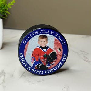 Custom Hockey Puck with Display Case - Personalize it for Your Favorite Player or Team - Sports Fanatic Gift