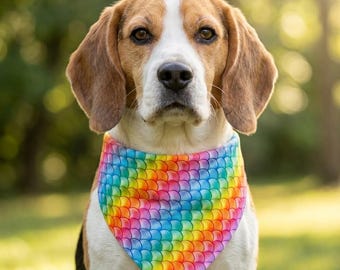 中型犬用バンダナ／レインボースケールバンダナ