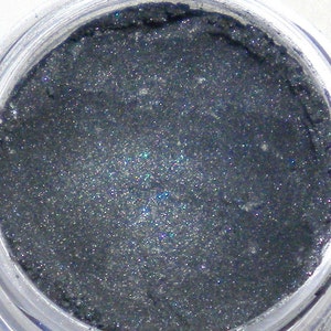 GUNMETAL GREY Mineral Eyeshadow, VEGAN, Smokey Eye, Loose Powder Pigment Eye Shadow, No Talc, No Preservatives, Samples & Refills Available