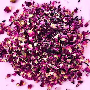 Dried Edible Flower Confetti Cocktail Garnish Cake Decorating 20g Red Rose Petals Rosella
