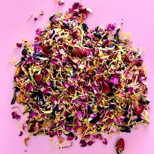 Dried Edible Flower Confetti Cocktail Garnish Cake Decorating 20g Rose Petals Marigold Rose Buds Purple Pea Flower