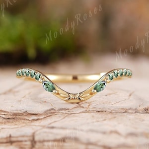 Unique Nature Green Sapphire Curved Wedding Band Yellow Gold Natural Inspire Leaf Branch Wedding Ring Stacking Matching Custom Ring For Her