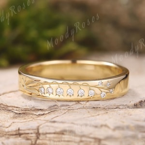 Anillo de bodas único con diseño floral de lirio de los valles de 4 mm, estilo victoriano, dorado, inspirado en la naturaleza, con diamantes, hecho a mano, con flor de nacimiento de mayo.