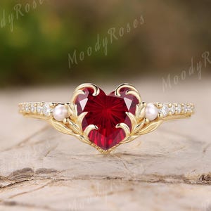 Anpassad fyrverkerislipad hjärtformad rubin med liljekonvalj-accent och safir, handgjord löftering för henne