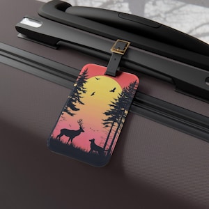 Zonsondergang Bos Bagagelabel Natuur Scène Reizen Tag Herten Silhouet Kofferlabel Moody Woodland Adventure Bag Tag