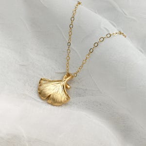 Ginkgo Leaf Necklace, gold or silver dainty leaf pendant necklace, Gift for her jewelry