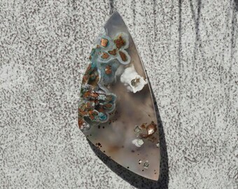 Maravilloso cabujón de crisocola de cobre sobre calcedonia para colgante; cabujón de diseño; tamaño 38 mm x 17 mm x 5,5 mm Mineral de Indonesia