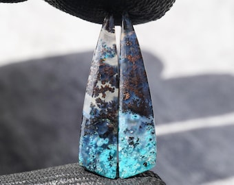 Batu Bacan Mezcla de cabujón de crisocola azul y cobre para aretes Impresionante conjunto de belleza azul natural Par Único y artesanal Vibras oceánicas