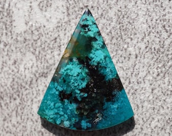 Semplicemente splendida gemma di bellezza Bacan, silice crisocolla, rara pietra naturale Bacan, pietra preziosa blu, gioiello con inclusione nera unica, regalo Aquadite