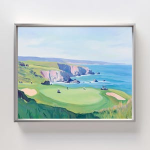 Wydruk cyfrowy Coastal Golf Course | Minimalistyczny obraz olejny z krajobrazem golfowym | Malowidło dekoracyjne Scenic Cliffside Golf Travel | Plakat dla miłośnika golfa
