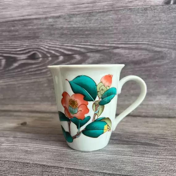Vintage Japan Porcelain Tea Cup with Flower Rim, December Birth Flower — Camellia Cug Ceramic Tea Cup, Kutani Ware