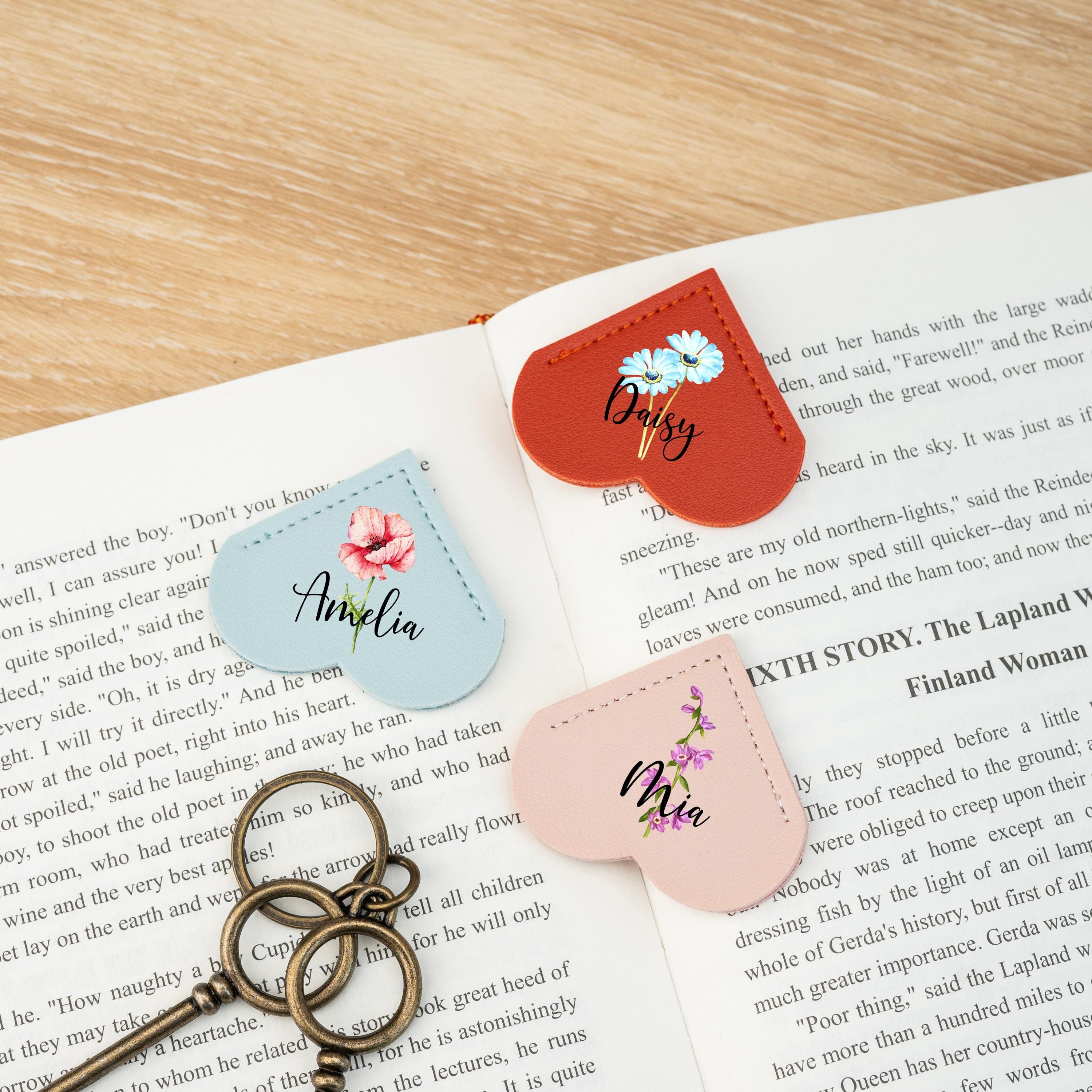 Personalized Heart Shape Leather Bookmark, Leather Bookmark Gift for Best Friends, Custom Name Page Corner, Valentine Gift, Book Lover Gift