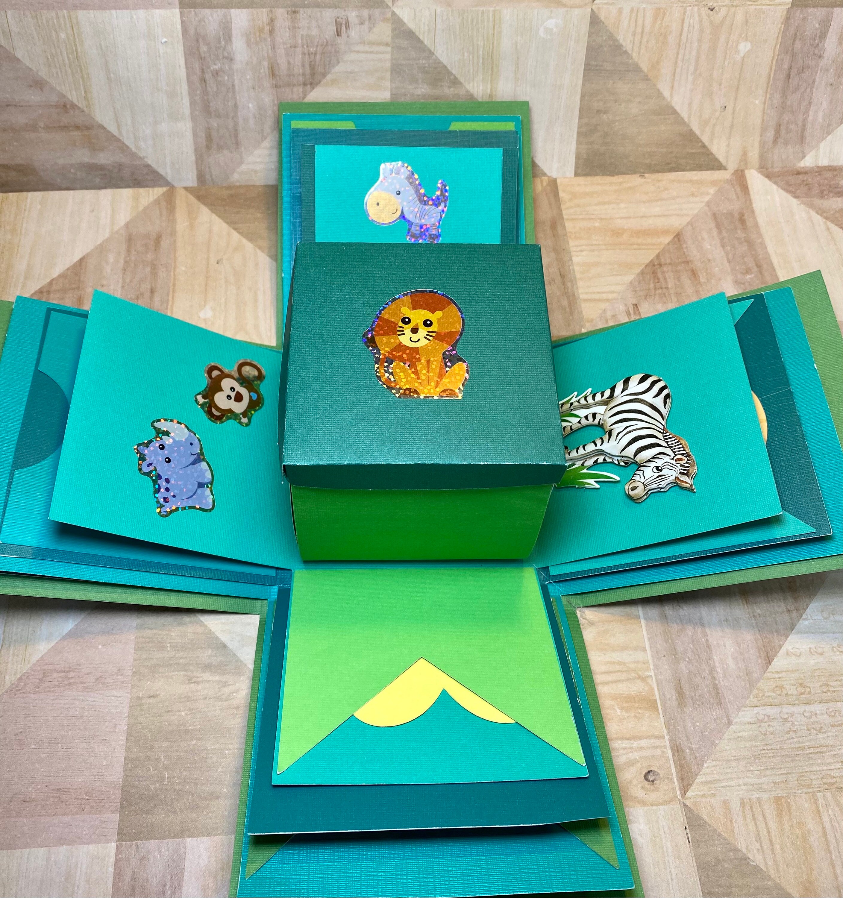 Birthday Gift Box for Kids, Explosion Box for Kids Animal Party, 3d ...