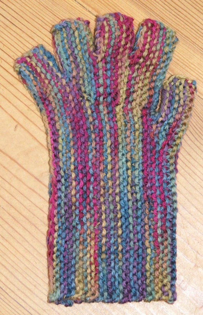 Fingerless gloves pattern, Easy to knit pattern, Worsted Weight, Downloadable PDF, beginning knit pattern, learn to knit, one skein project, image 2