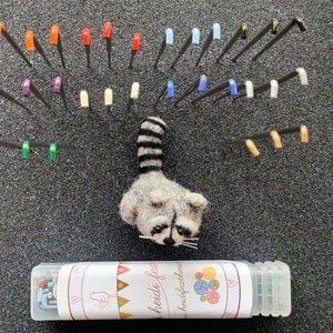 Heidifeathers &#39;Super Needle Mix&#39; Felting needles -10 Different types of needle! Including star, reverse, twisted and triangular