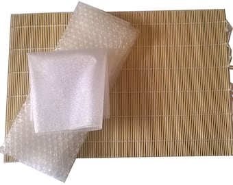 Heidifeathers Wet Felting Basic's Kit - Bamboo Mat (45cm x 30cm), Bubble Wrap and Netting.