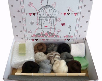 Heidifeathers Boxed WET FELTING Starter Kit -  'Natural Wool' Tops