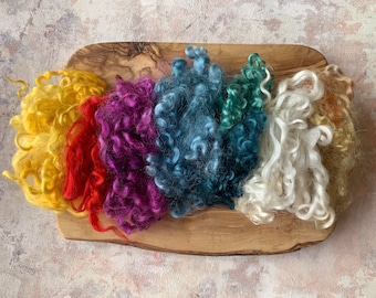 Heidifeathers Curly Wool Mix - 7 Different colours - Felting and Spinning
