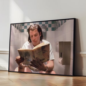 Pulp Fiction Toilettenszene Poster / CANVAS Prints Filmplakat John Travolta 1994 Retro Wandkunst Classic Film Badezimmerplakat Vincent Vega