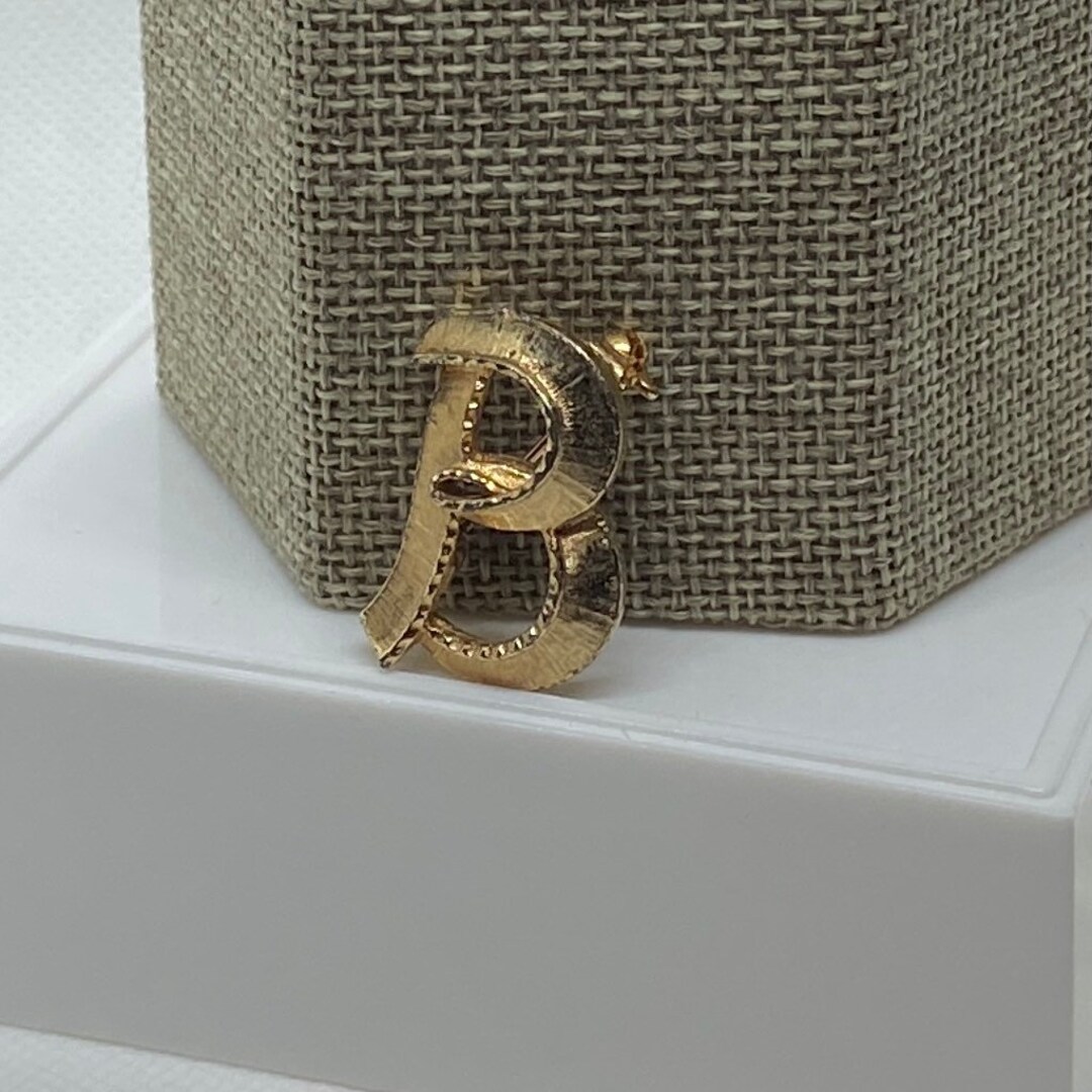 Ribbon Letter B Brooch - Etsy