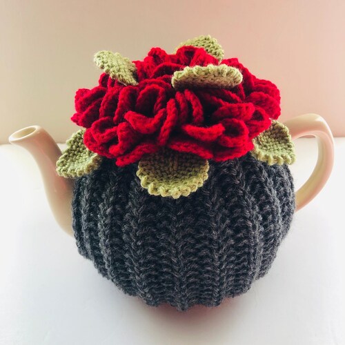 Hand Knitted Wool Tea Cosy – Charcoal Grey & Red Floral Design, Medium Size for 6‑Cup Teapots