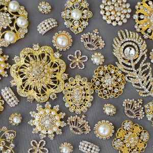 SALE 20 Gold Assorted Rhinestone Button Brooch Embellishment Pearl Crystal Wedding Brooch Bouquet Cake Hair Comb Clip BT985