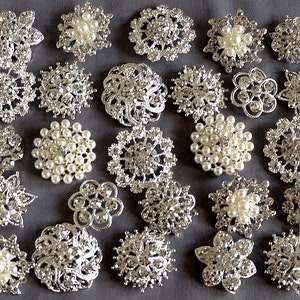 10 pcs Assorted Rhinestone Button Brooch Embellishment Pearl Crystal Button Wedding Brooch Bouquet Cake Hair Comb DIY KWBT165