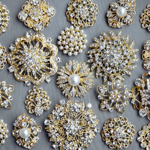 SALE 10 pcs Assorted Rhinestone Button Brooch Embellishment Gold Pearl Crystal Wedding Brooch Bouquet Cake Hair Comb BT099 image 1