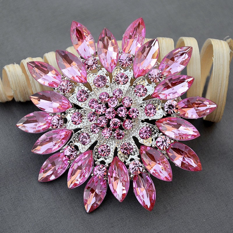 Cheap Fashion Flowers Brooch Scarf Buckle Bouquet Crystal Rhinestone Scarf  Clips for Women Jewelry 1pc