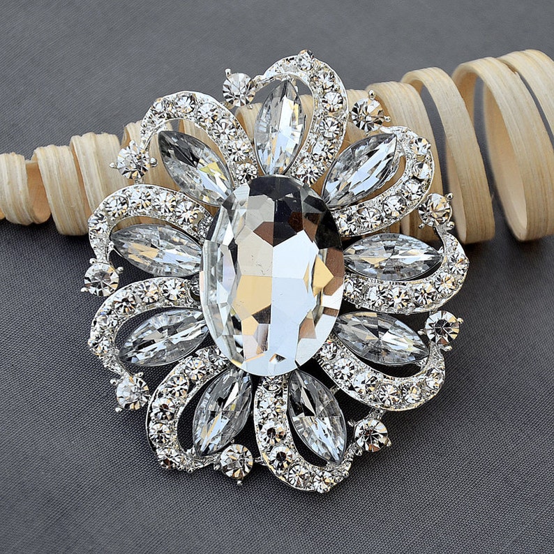Rhinestone Brooch Crystal Brooch Convertible Wedding Napkin Holder Napkin Ring Brooch Pendant Jewelry Wedding Table Decor NR999