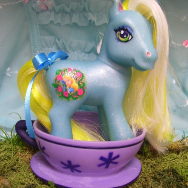 Custom My Little Pony - Alice in Wonderland