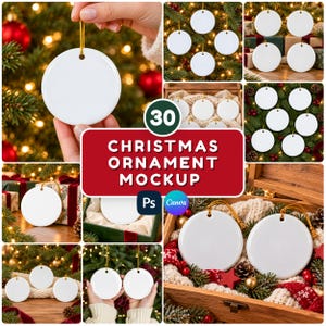 Peut inclure: Une collection de trente décorations de Noël circulaires en céramique blanche vierge avec des cordons dorés. Les ornements sont présentés dans divers décors festifs, suspendus à des branches de sapin ou placés dans des boîtes en bois.