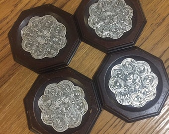 Set of 4 Wood and Metal Engraved Octagonal Vintage Coasters Unique Kitchen Gifts Retro Vintage Housewarming Gift Timber and Metal Design Art