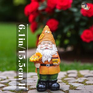 Sunflower Beekeeper Gnome Statue: Resin Garden Decor (6.1in Tall)