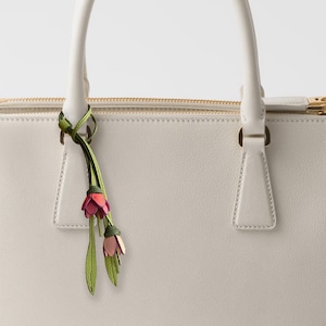 Tulpe Leder Charme, Taschenanhänger Leder, echtes Leder 100% handgemacht, Leder Charme, Tasche Schlüsselanhänger, Leder Geldbörse Charme, Geschenk für sie
