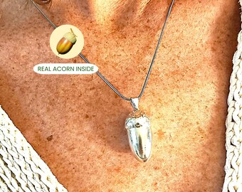 Acorn pendant - .999 fine silver plated - Contains a real Acorn