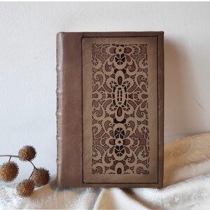 Diario in pelle fatto a mano, taccuino marrone in stile vintage, diario con carta bianca, vera pelle, dipinto a mano - Flourish Geometry