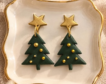 Boucles d'oreilles de Noël faites main, pendentifs sapin vert avec étoiles dorées, bijoux de Noël en pâte polymère