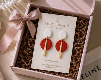 Pendientes modernos geométricos rojos y blancos de arcilla polimérica / Pendientes colgantes minimalistas dorados