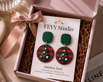 Set de regalo de pendientes navideños, 3 pares de pendientes hechos a mano de arcilla polimérica, regalos de Navidad para ella, regalos para compañeras de trabajo