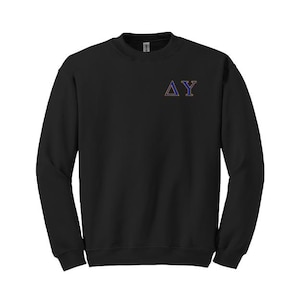 Sudadera de cuello redondo con letras griegas bordadas de la Fraternidad Delta Upsilon