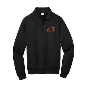 Sudadera con cremallera de un cuarto y letras griegas de la fraternidad Delta Chi