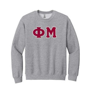 Sudadera de cuello redondo con letras griegas de la hermandad Phi Mu