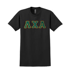 Camiseta con letras griegas de la fraternidad Lambda Chi Alpha