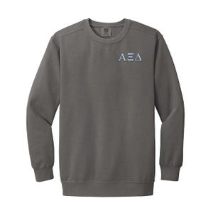 Alpha Xl Delta Sorority Comfort Colors Besticktes Sweatshirt mit Rundhalsausschnitt und griechischem Brief
